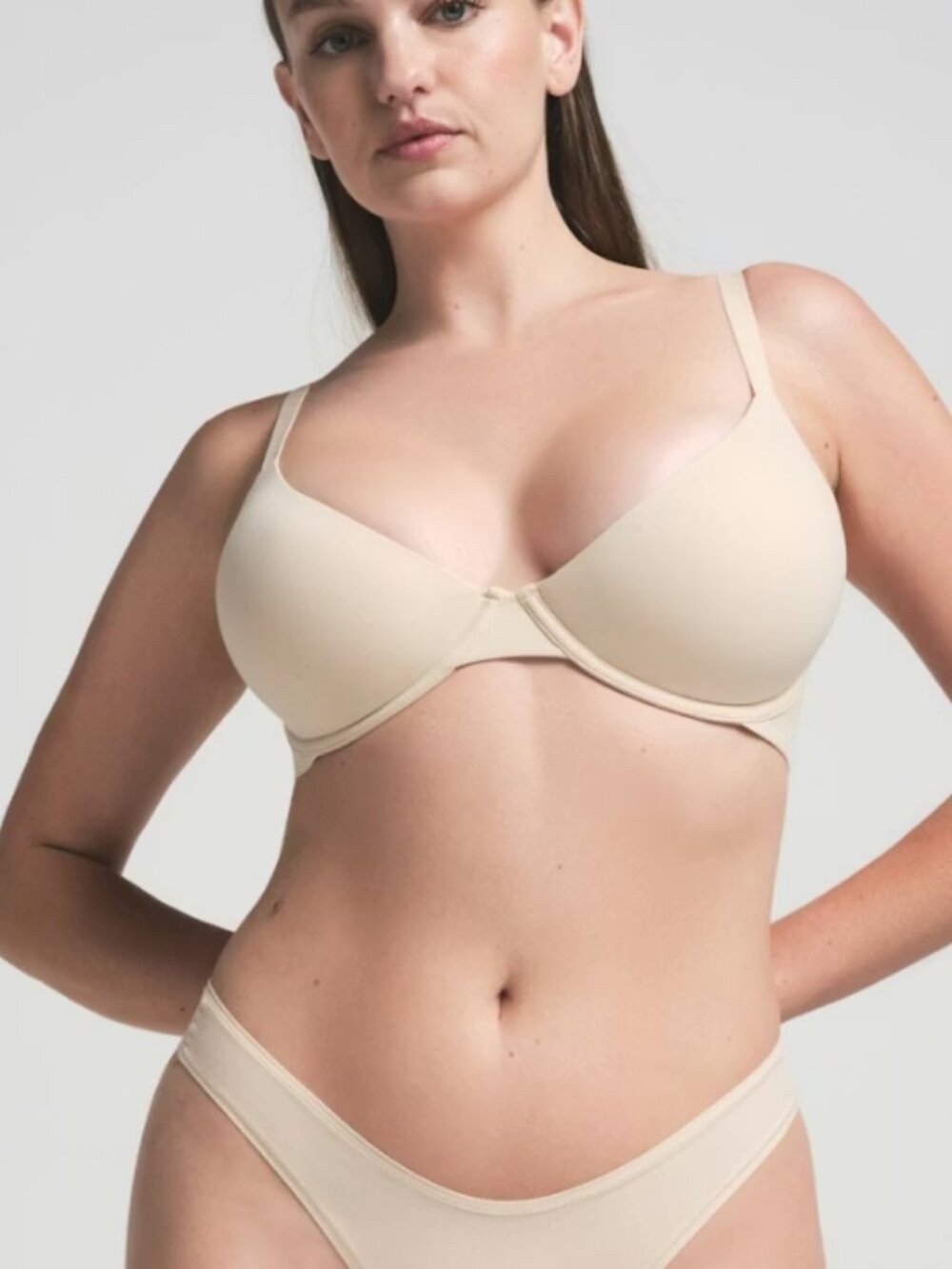 NEW SKIMS Fits Everybody Scoop Plunge Bra Sand 34C NWT
